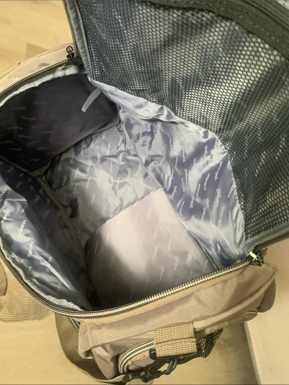 Wrangler spacious duffel